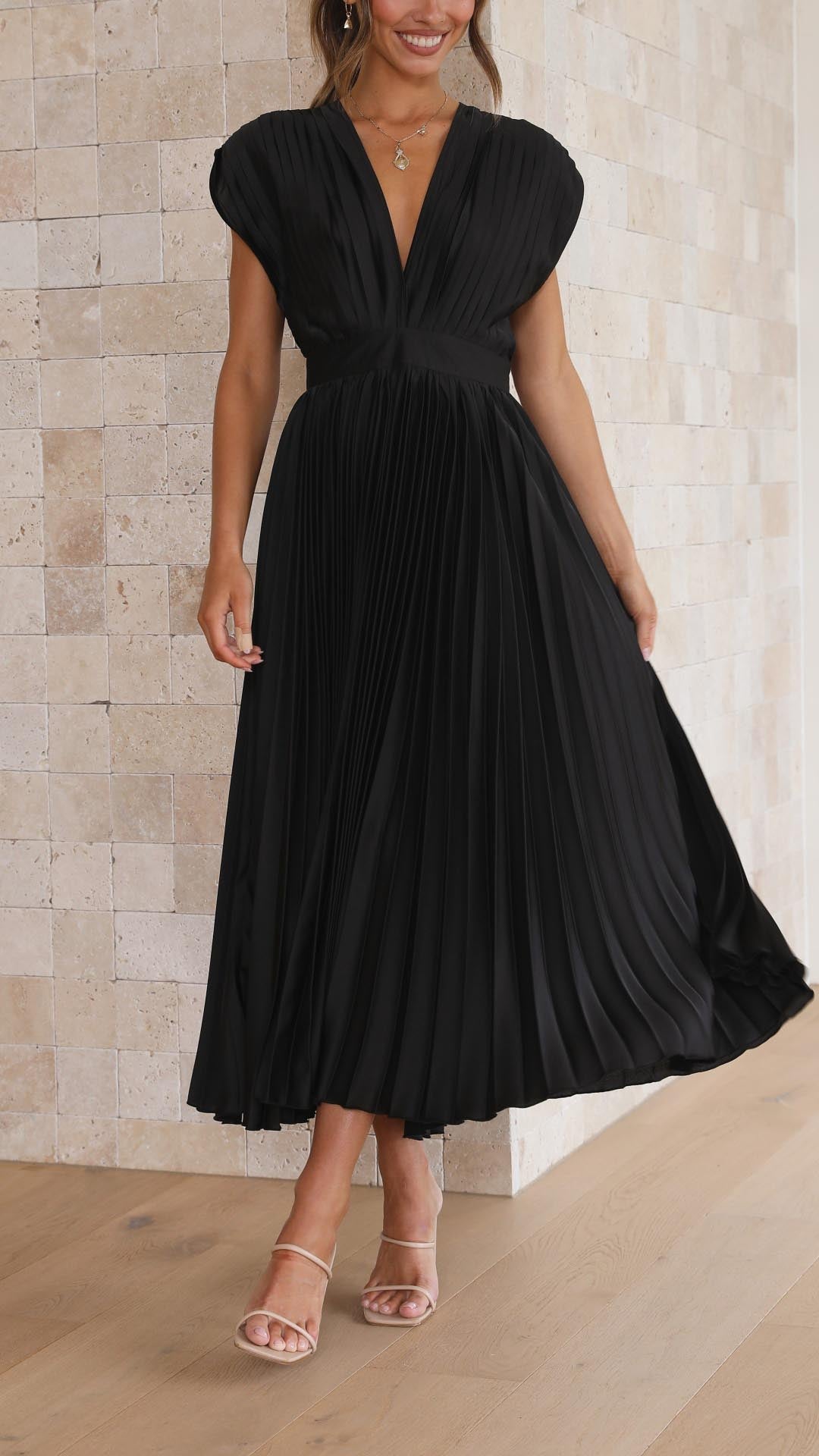 Marianne™ | Elegant Pleated Dress
